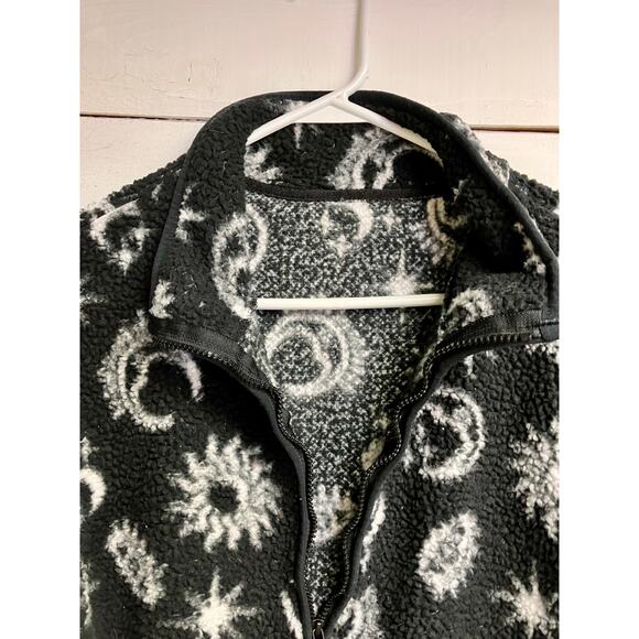 No Brand Name Patterned Qaurter-zip Crew Neck. - Picture 5 of 7